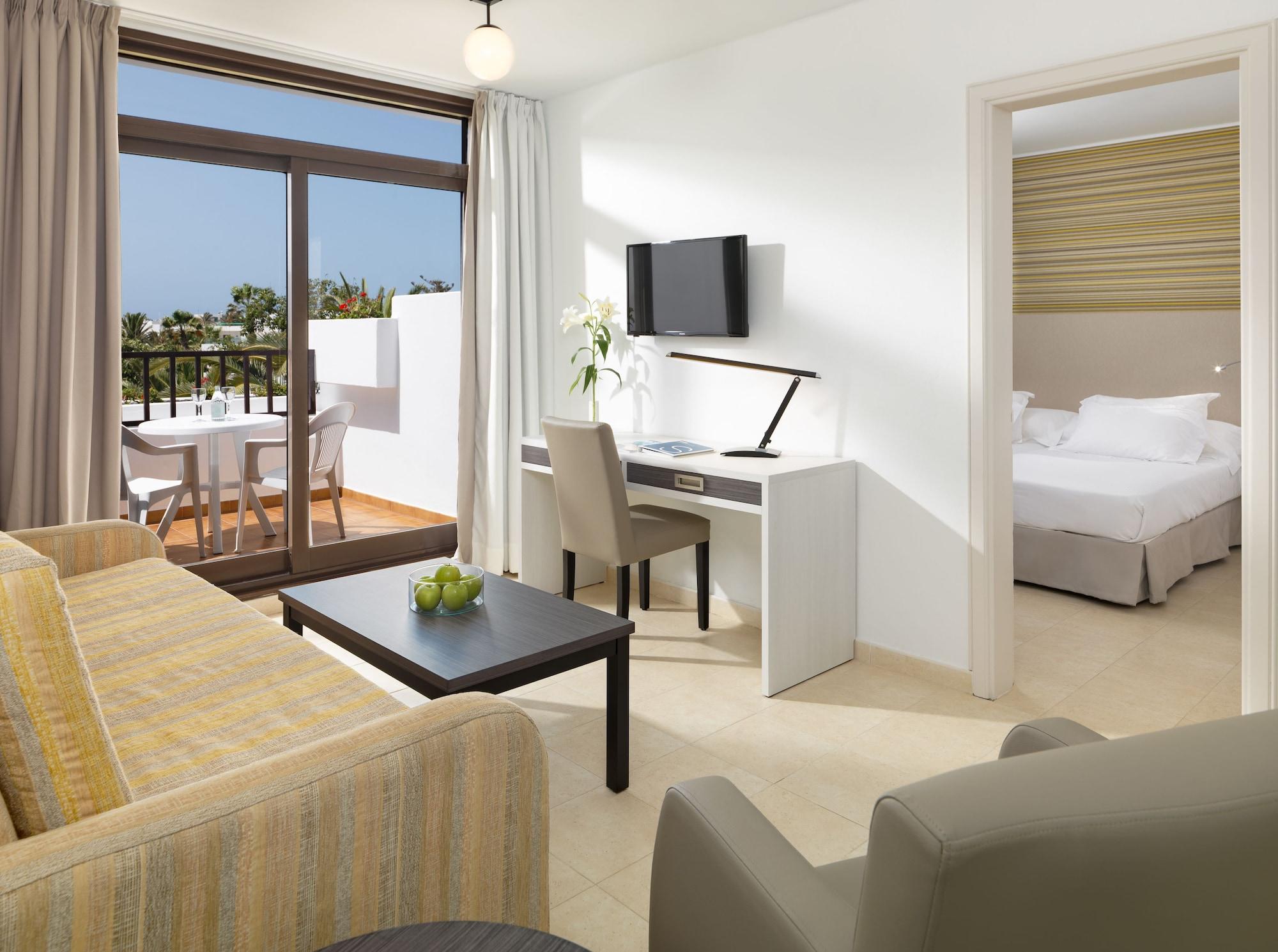 H10 Suites Lanzarote Gardens Коста-Тегисе Экстерьер фото