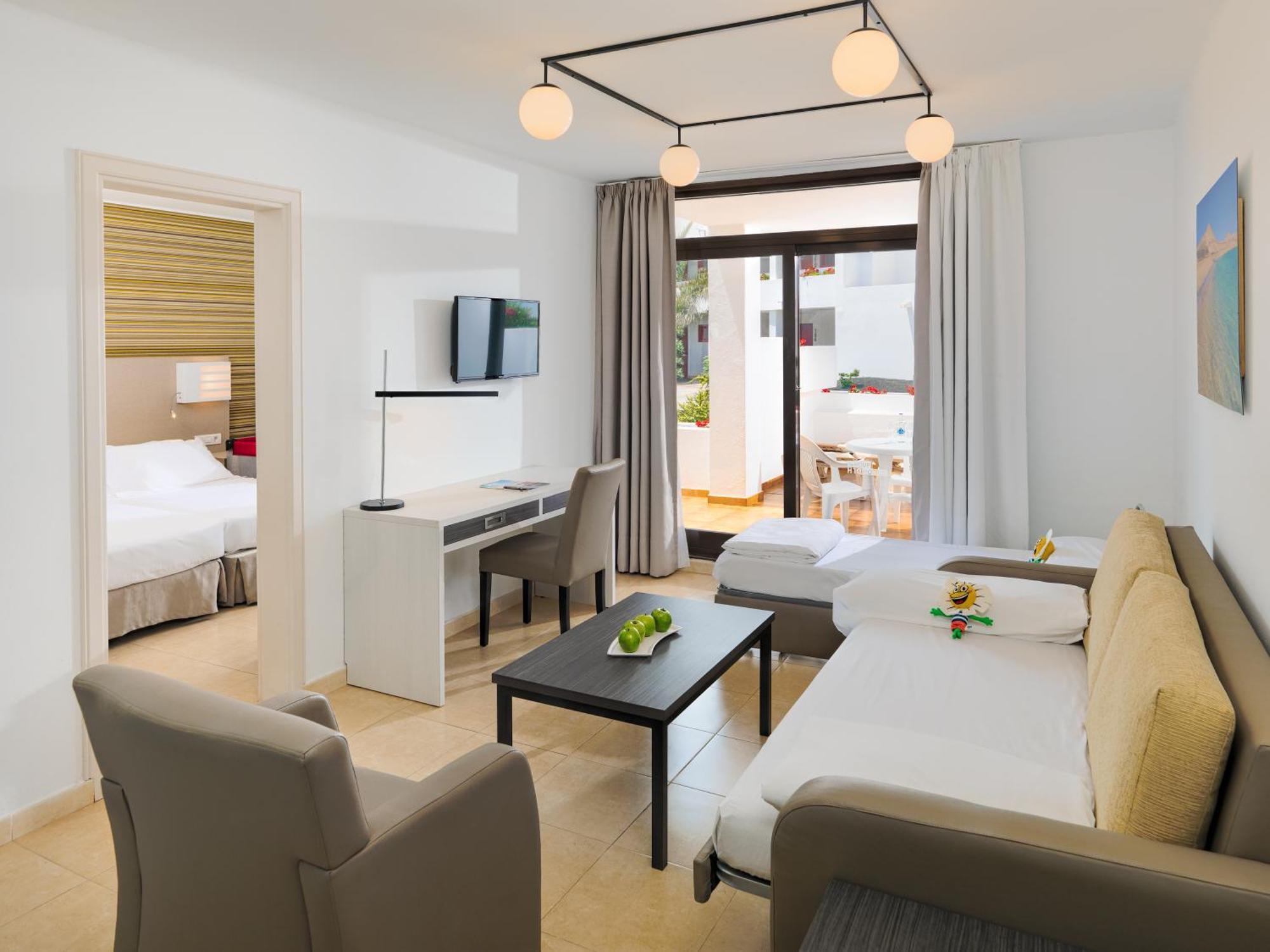 H10 Suites Lanzarote Gardens Коста-Тегисе Экстерьер фото